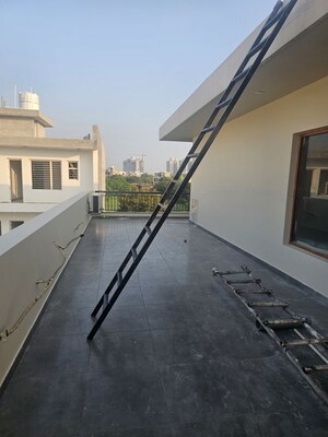 1 BHK Independent House – Exterior View View at Sector 14 - for Rent