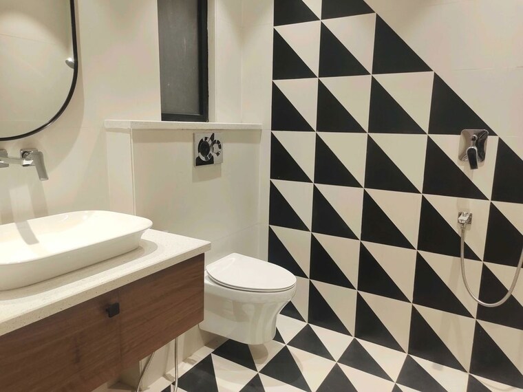 Bathroom, sector 23 3 Bedroom 1550 Sq.Ft. Builder Floor In Sector 23 Gurgaon 10691971