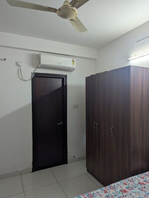 Room in 2 BHK Apartment at Vertex Panache, Gachibowli – for Rent