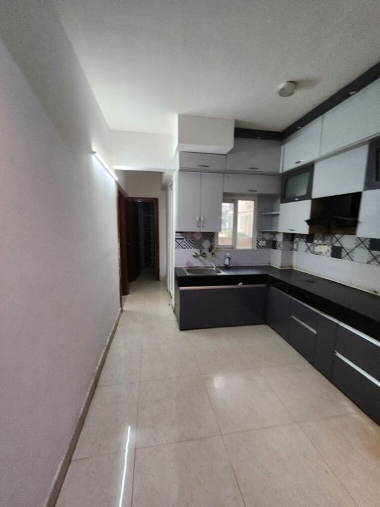 Kitchen, signature-the-serenas 2 Bedroom 583 Sq.Ft. Apartment In Sohna Sector 36 Gurgaon 10691988