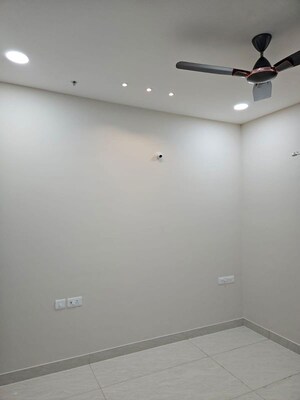 Furnished Amenities in 3 BHK Apartment at Prestige Beverly Hills, Kokapet – for Rent