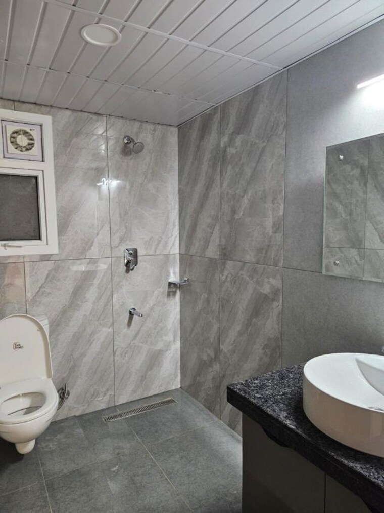 Bathroom, prestige-beverly-hills 3 Bedroom 1796 Sq.Ft. Apartment In Kokapet Hyderabad 10692005