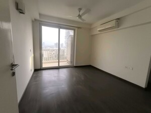 Room in 3 BHK Builder Floor at Sector 23 – for Rent