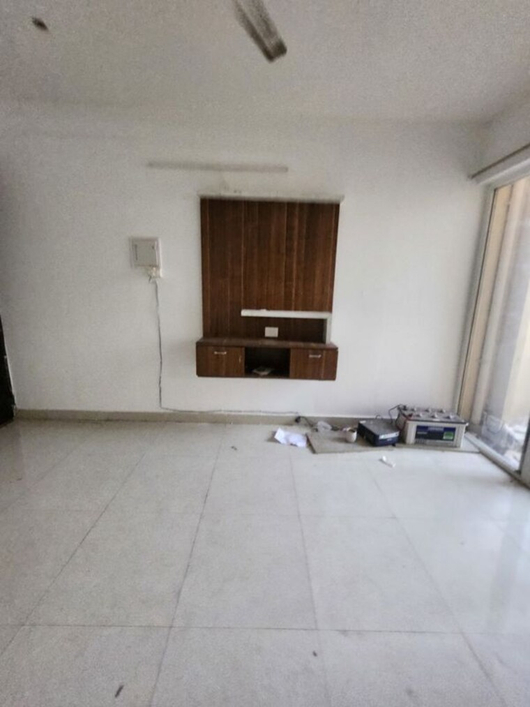 Tv Room, signature-the-serenas 2 Bedroom 583 Sq.Ft. Apartment In Sohna Sector 36 Gurgaon 10692024