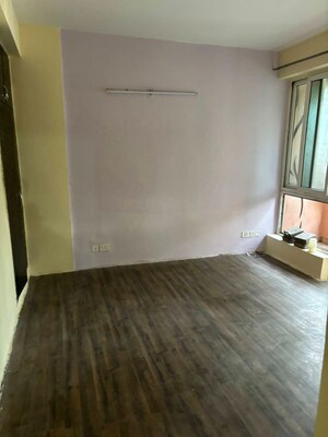 Room in 3 BHK Independent House at Sector 49 – for Rent