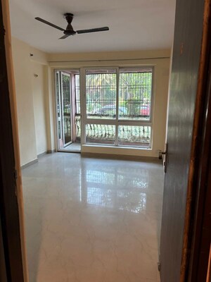 Room in 3 BHK Independent House at Sector 49 – for Rent