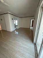 1520 Sq.Ft. Apartment in Mahagun My Woods