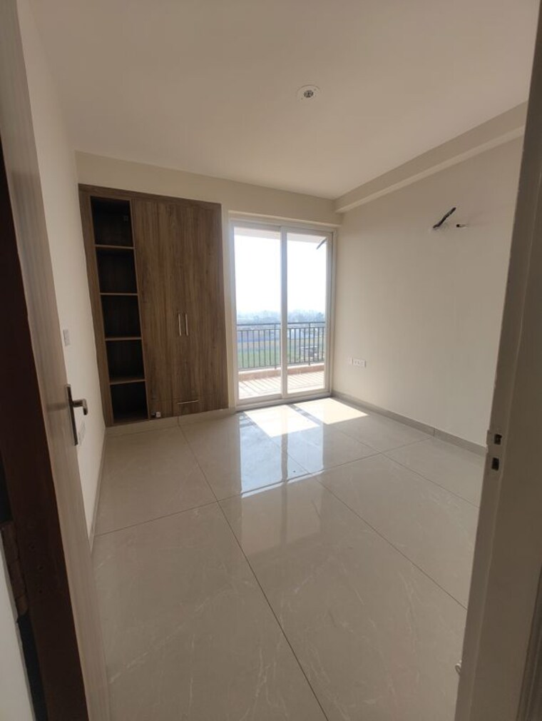 undefined, mrs-hi-greens 3 Bedroom 1805 Sq.Ft. Apartment In Kishanpura Zirakpur 10692062
