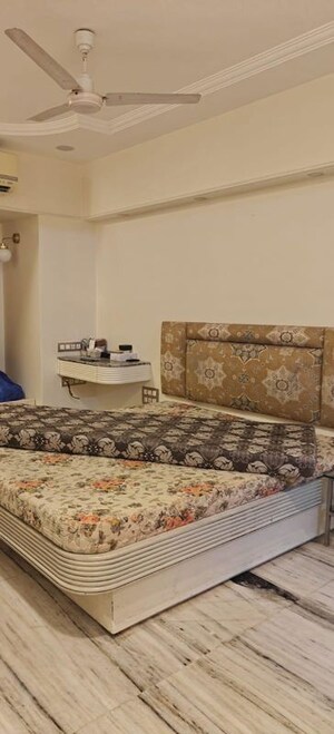 Bedroom in 2 BHK Apartment at Mumbai Central Suburbs – for Rent