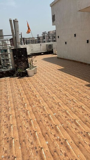 Parking in 2 BHK Independent House at RWA Apartments Sector 72, Sector 72 – for Rent