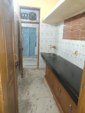 Kitchen in 1 BHK Builder Floor at Mukherjee Nagar – for Rent