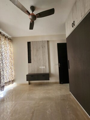 Bathroom in 3 BHK Builder Floor at Signature Global Park 4 and 5, Sohna Sector 36 – for Rent