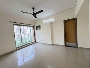 2.5 BHK Apartment For Sale in Kanakia Spaces Niharika, Manpada