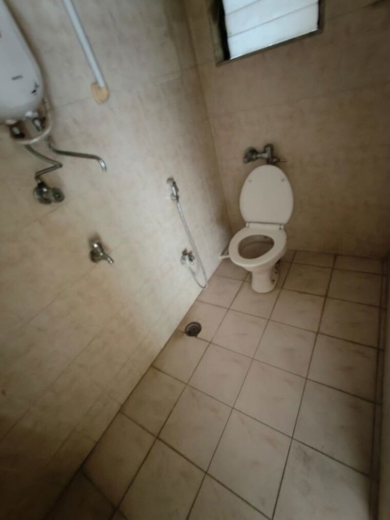 Bathroom, raunak-park 1 Bedroom 550 Sq.Ft. Apartment In Kokanipada Thane 10692172