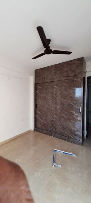 Room in 3 BHK Builder Floor at Signature Global Park 4 and 5, Sohna Sector 36 – for Rent