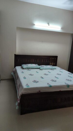 Bedroom in 2 BHK Builder Floor at Belmont Park – for Rent