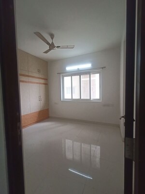 Room in 3 BHK Apartment at Greenspace Celestial, Kokapet – for Rent