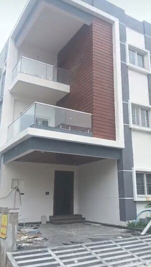 Kitchen in 4 BHK Villa at Infocity County, Kardanur – for Sale