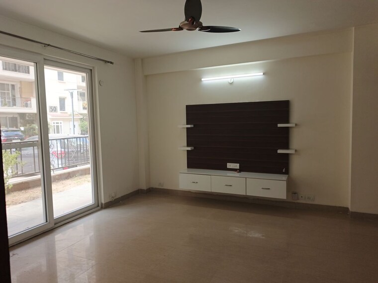 Room, emaar-emerald-floors-premier 3.5 Bedroom 1650 Sq.Ft. Apartment In Sector 65 Gurgaon 10692216