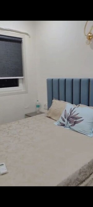 Bedroom in 2 BHK Apartment at Cuffe Parade – for Rent