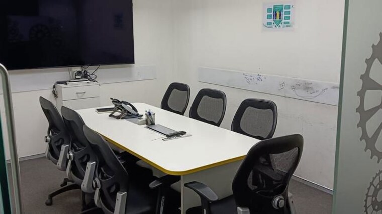 Team Area, center-point Commercial Office Space 1090 Sq.Ft. In Andheri East Mumbai 10692046