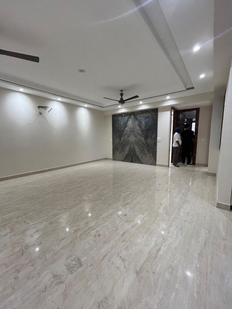 Room, freedom fighters enclave 3 Bedroom 1250 Sq.Ft. Builder Floor In Freedom Fighters Enclave Delhi 10692263