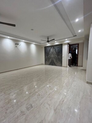 Room in 3 BHK Builder Floor at Freedom Fighters Enclave – for Rent