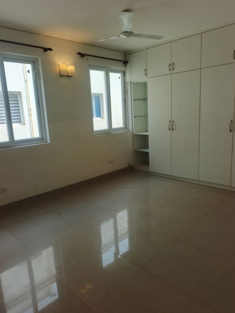 Room, emaar-emerald-floors-premier 4 Bedroom 1975 Sq.Ft. Apartment In Sector 65 Gurgaon 10692248