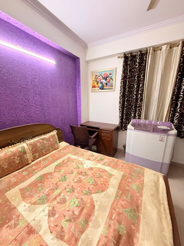 Bedroom, freedom fighters enclave 3 Bedroom 1150 Sq.Ft. Builder Floor In Freedom Fighters Enclave Delhi 10692292