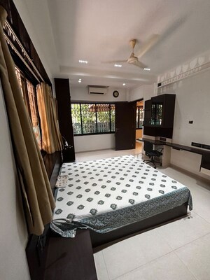 Bedroom in 2 BHK Apartment at MIG Colony, Worli – for Rent