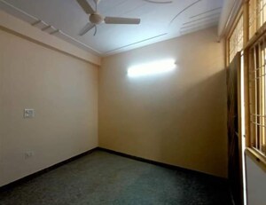 Room in 3 BHK Builder Floor at Maharishi Dayanand CGHS, Vasant Kunj – for Sale