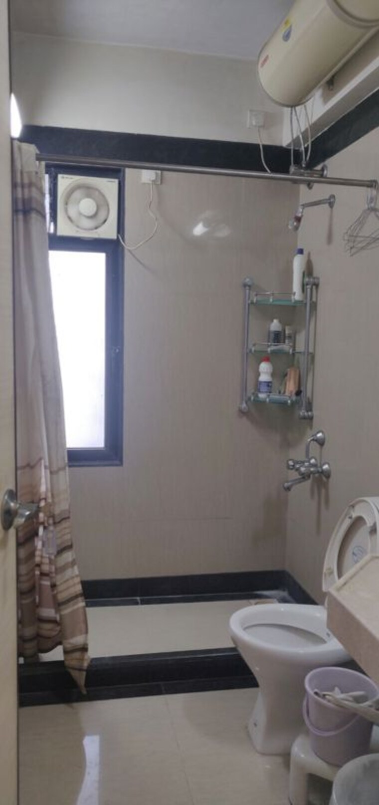 Bathroom, ashok-towers 2 Bedroom 800 Sq.Ft. Apartment In Parel Mumbai 10692322