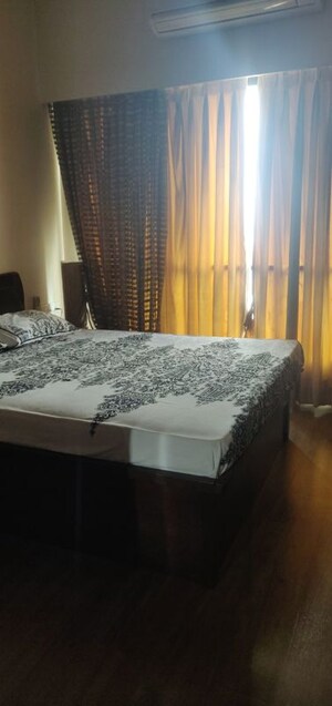 Bedroom in 2 BHK Apartment at Ashok Towers, Parel – for Rent