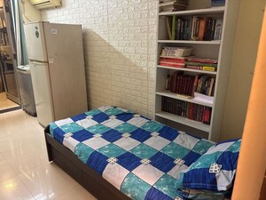 Bedroom in 3 BHK Apartment at Mumbai Central Suburbs – for Rent