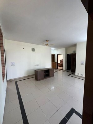 Kitchen in 3 BHK Builder Floor at Ardee City, Sector 52 – for Sale