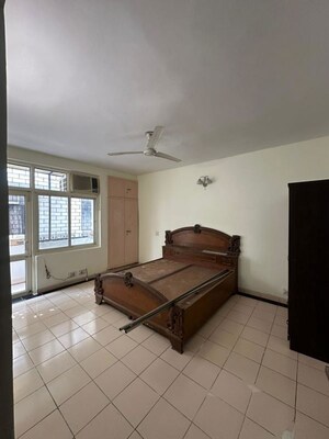 Bedroom in 3 BHK Builder Floor at Ardee City, Sector 52 – for Sale