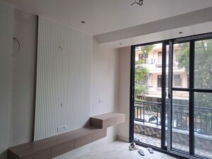 Room in 3 BHK Builder Floor at Ardee City, Sector 52 – for Sale