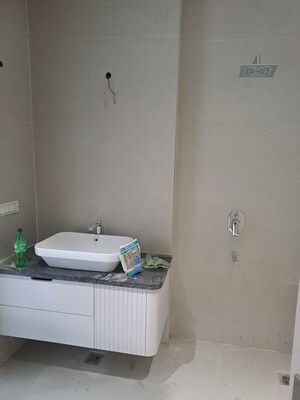 Furnished Amenities in 3 BHK Builder Floor at Ardee City, Sector 52 – for Sale