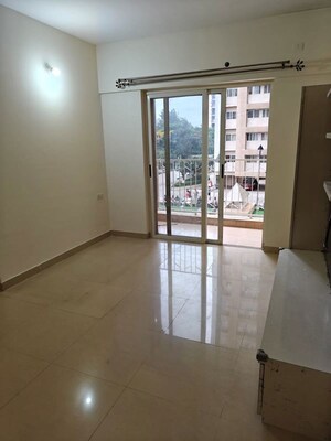 2.5 BHK Apartment For Rent in Amanora Trendy Homes, Hadapsar