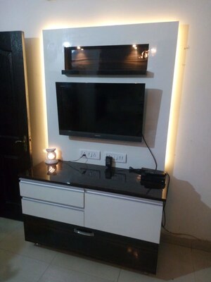 Furnished Amenities in 2 BHK Builder Floor at Indrapuram – for Rent