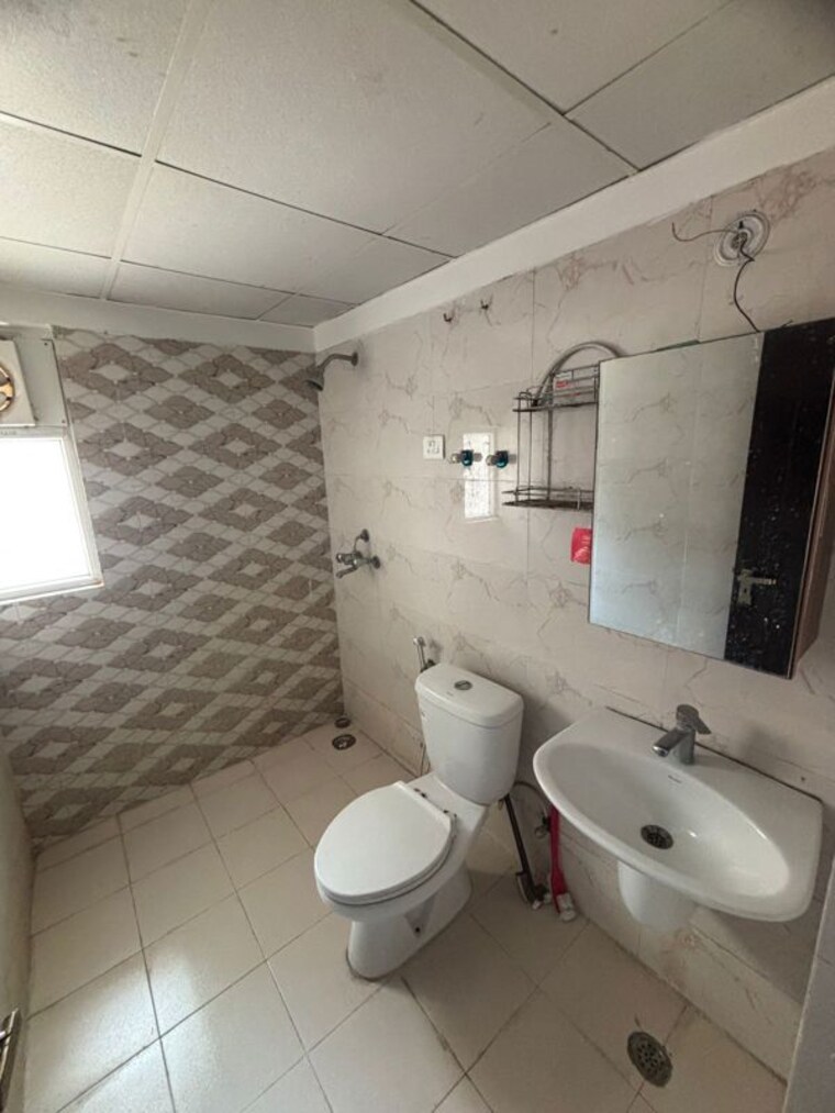 Bathroom, fusion-homes 2.5 Bedroom 1195 Sq.Ft. Apartment In Tech Zone 4 Greater Noida Greater Noida 10692359