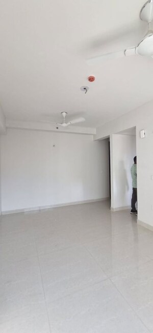 Room in 2 BHK Apartment at Eldeco Live By The Greens, Sector 150 – for Sale