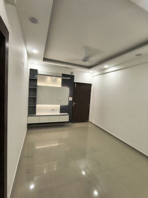 2 BHK Apartment For Rent in Pyramid Midtown, Sector 59