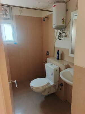 Bathroom in 4 BHK Apartment at Emaar Emerald Floors Premier, Sector 65 – for Sale