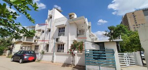 4 BHK Villa – Exterior View View at Thaltej - for Sale