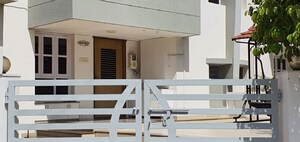 Staircase in 4 BHK Villa at Thaltej – for Sale