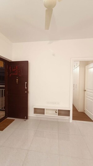 Room in 3 BHK Apartment at Confident Oxygen, Sarjapur Road – for Rent