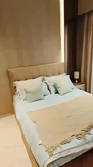 Room in 2 BHK Apartment at Dadar East – for Sale