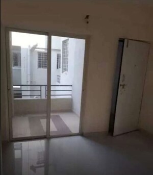 Room in 1 BHK Apartment at Sancheti Priyanka Residency, Hadapsar – for Rent