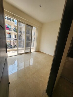 Furnished Amenities in 3 BHK Builder Floor at Signature Global Park 4 and 5, Sohna Sector 36 – for Rent
